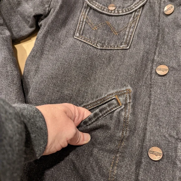 Wrangler Sherpa-Lined Denim Jacket - Picture 6 of 10